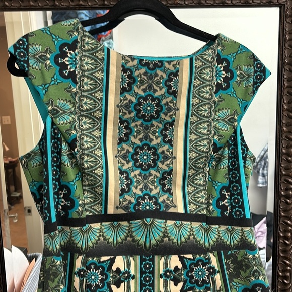 Blue, green and black cap sleeve dress - Picture 7 of 7